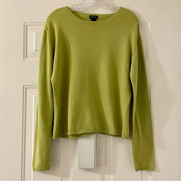 Vintage 90s light olive green sweater - Picture 8 of 10